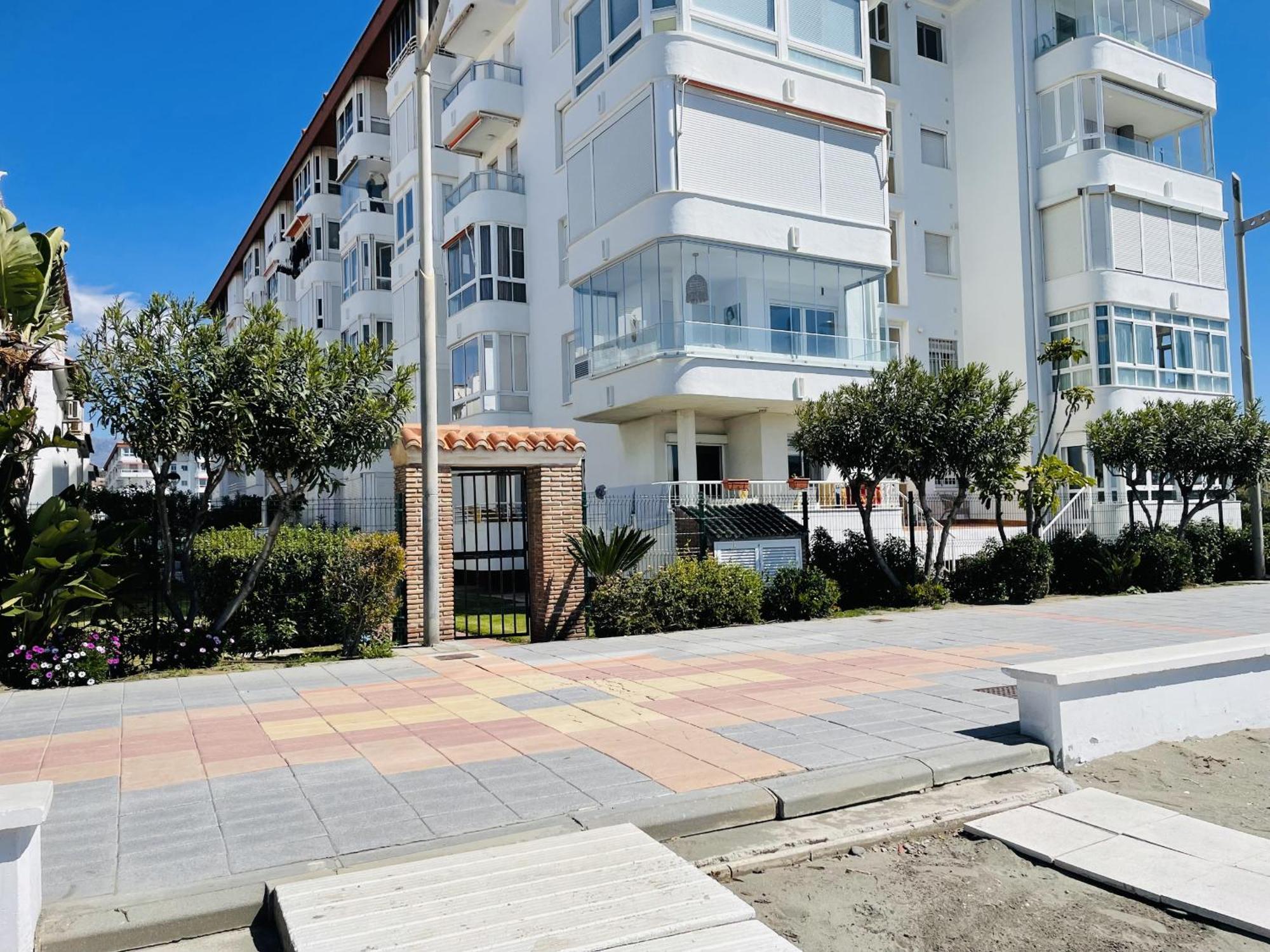 Apartamento Laguna Beach At Home Торрокс Екстер'єр фото